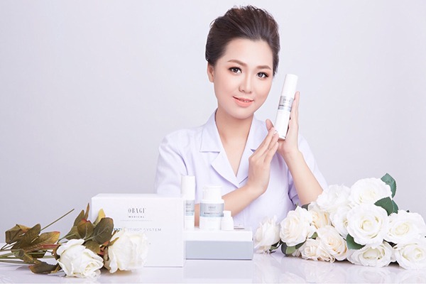 Nên tham khảo các phương pháp trị mụn từ các chuyên gia