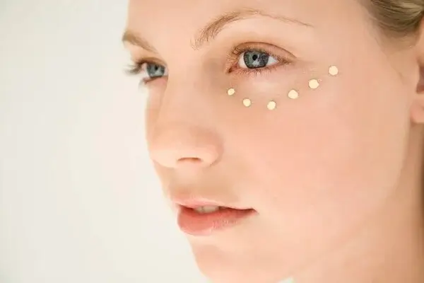 kem dưỡng mắt cho bộ skincare ban đêm kem dưỡng mắt cho bộ skincare ban đêm