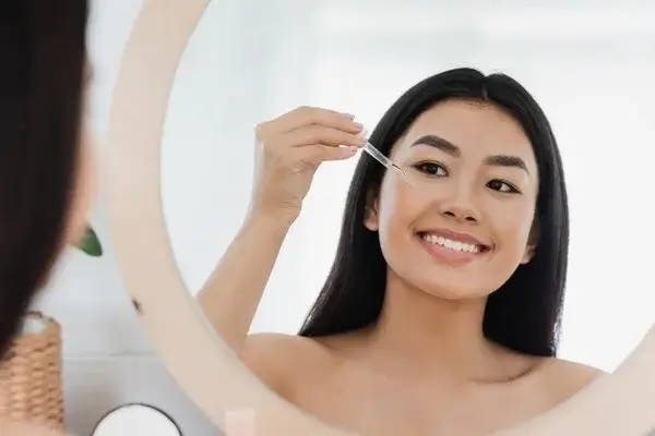 lưu ý khi dùng serum và kem dưỡng cho phù hợp với da