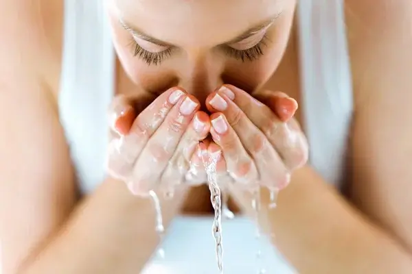 chọn nước vo gạo phù hợp để rửa mặt