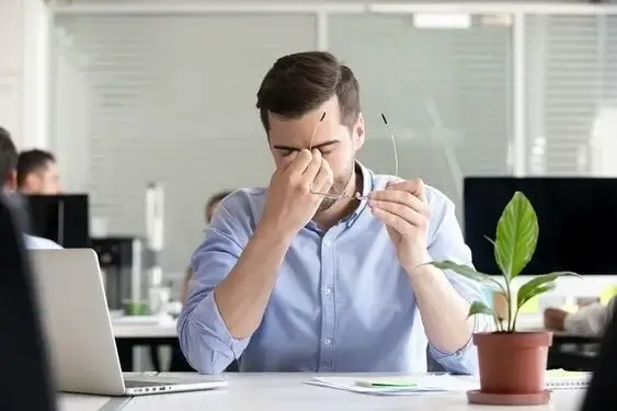 ngủ đủ giác sẽ giúp giảm được sự căng thẳng