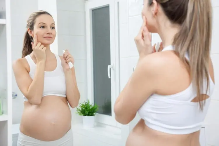 Phụ nữ mang thai có nên dùng kem dưỡng không