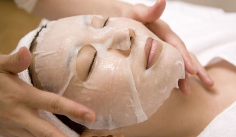 Đắp mặt nạ giúp se khít lỗ chân lông hiệu quả