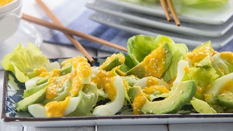 Ăn ngon và khỏe với món salad bơ và dưa chuột