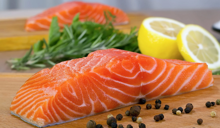 Lợi ích từ cá hồi đối với làn da