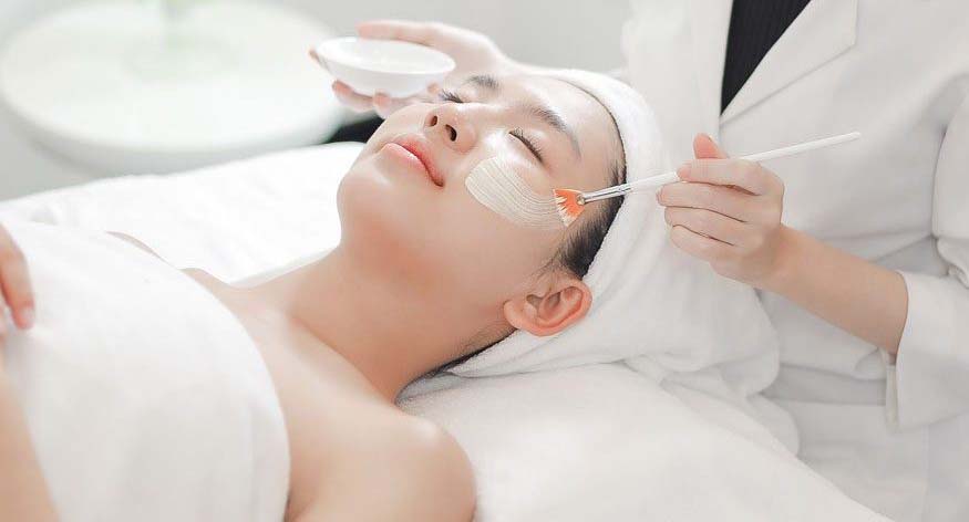 Trị sẹo thâm bằng các phương pháp chuyên sâu tại Spa