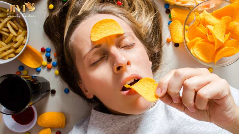 Da dễ nổi mụn khi ăn nhiều đồ cay nóng