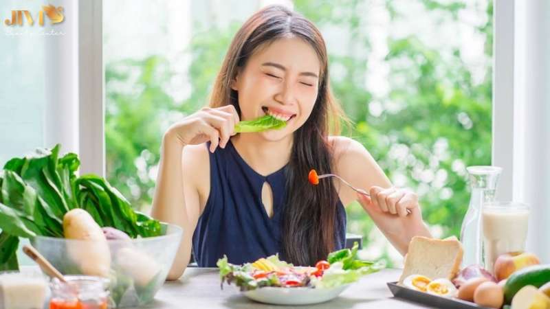 Rau xanh – tăng cường sản xuất collagen tự nhiên.