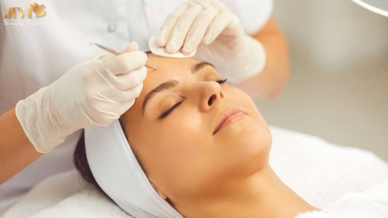 Spa trị mụn là gì và bao gồm những phương pháp nào?