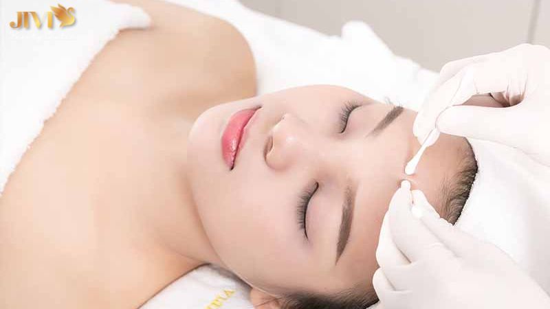 Dịch vụ trị mụn gồm những gì