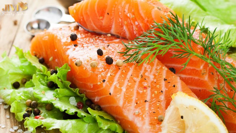 Cá hồi – Giàu omega-3 giúp giảm viêm